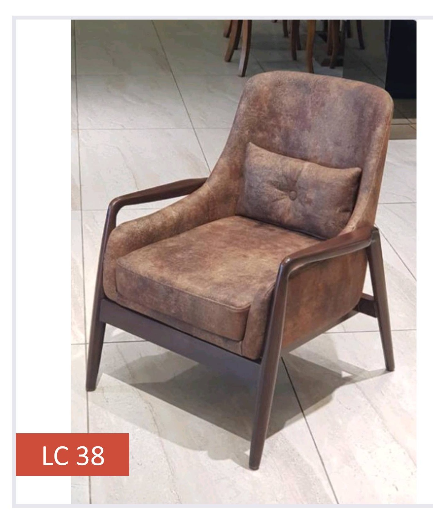 Lounge Chair 038
